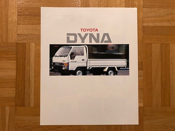 Esite Toyota Dyna vuodelta 1989