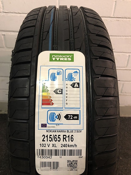 215/65R16 Nokian Hakka Blue 3 uudet
