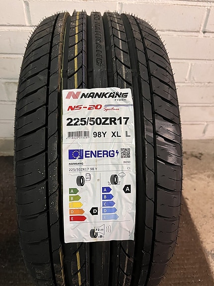 225/50R17 Nankang kesärenkaat uudet