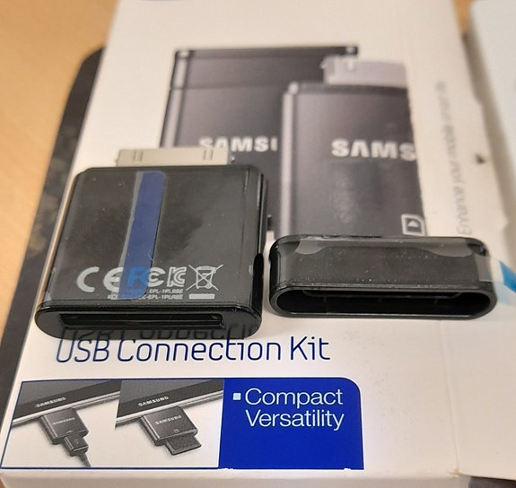 Muistikortinlukija 30 pinniseen Samsung tablettiin UUSI