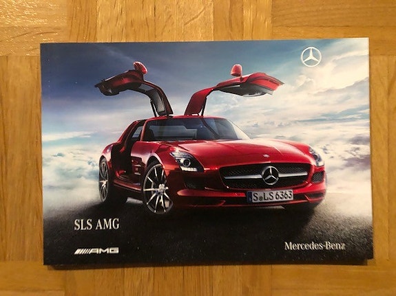 Esite Mercedes SLS AMG C197 vuodelta 2010 / 2011 - 83 sivua