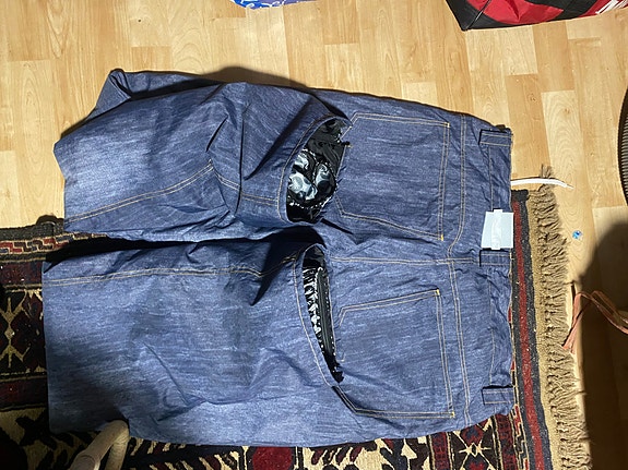 Product image 3 of 6