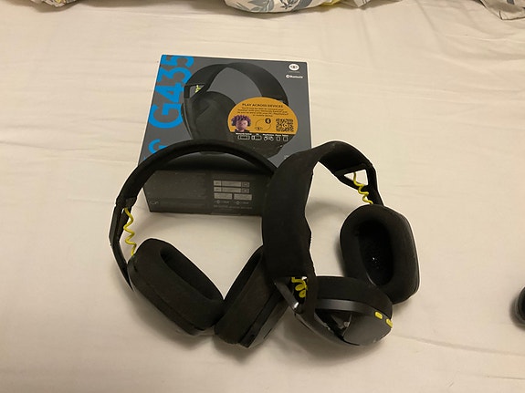 Logitech langattomat kuulokkeet 2kpl