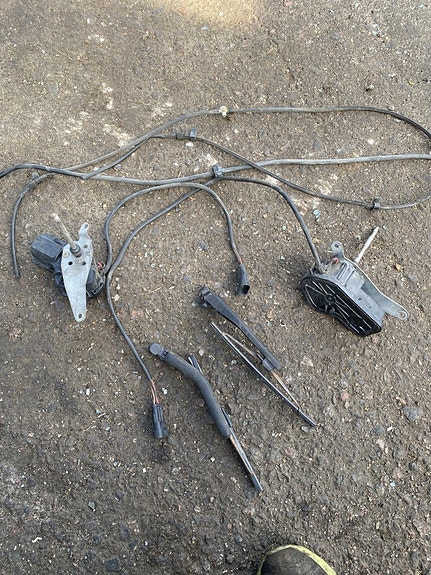 Ajovalon pyyhkimen moottori Volvo v40