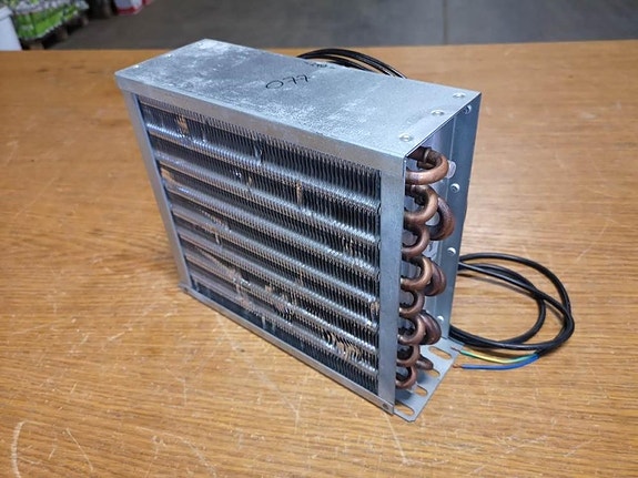 Kylmäkoneen puhallinhöyrystin 230V 10W 1300 rpm