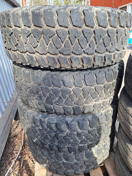 Kumho 285/70R17 renkaat 4kpl