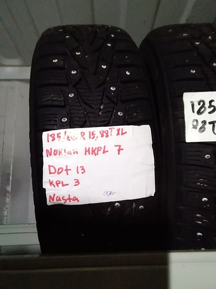 Nastarenkaat 185/60R15 Nokian Hkpl 7 1 kpl Q113