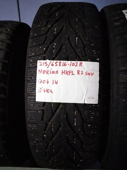 Kitkarenkaat 215/65R16 Nokian Hkpl R2 SUV 4kpl  Q173