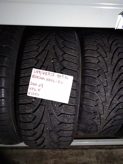 Kitkarenkaat 245/45R17 Nokian Hkp-Rsi 4kpl Q141