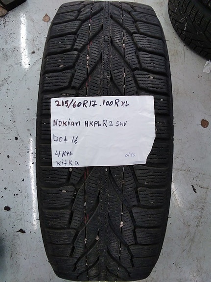 Kitkarenkaat 215/60R17 Nokian Hkpl R2 SUV Q146