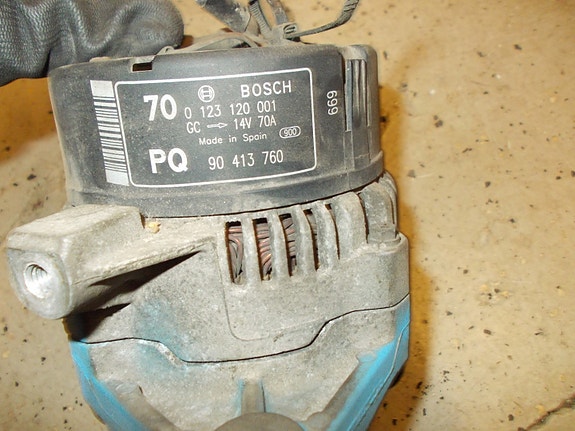 Opel vectra laturi 2.016v 1998