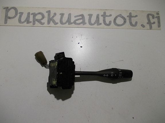 Nissan almera 99 monitoimikatkaisin vilkku ajovalo