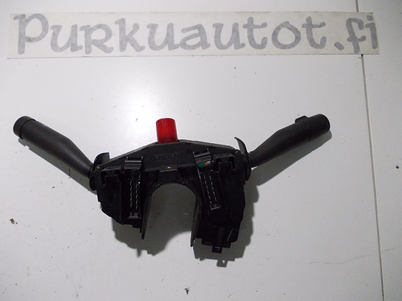 Ford escort 1997 monitoimikatkaisin keskus