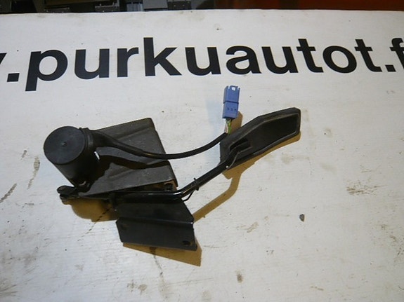 Opel vectra b Kaasupoljin 2002