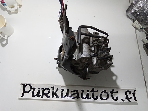 Toyota corolla abs hydraulipumppu 1998
