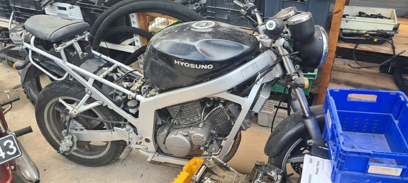 Hyosung 125 osia