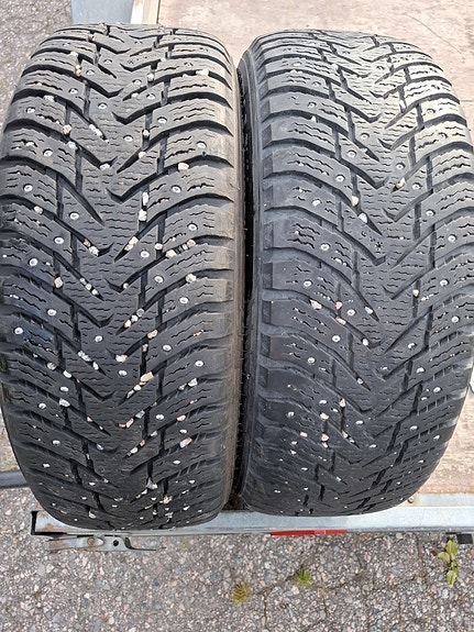 215/60R17 Nokian Hakkapeliitta 8 SUV 2kpl.