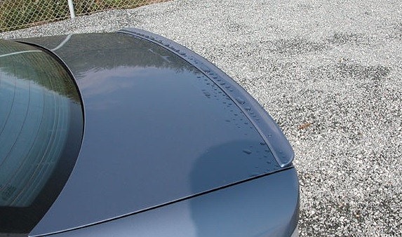 BMW 3-sarja E46 Takakontin lippa