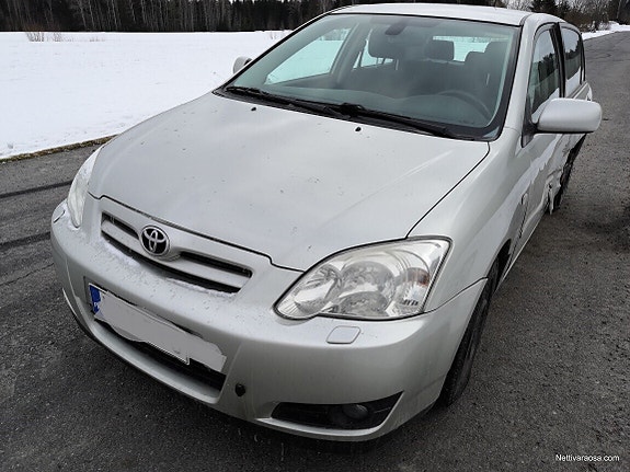 Toyota Corolla 1.6 VVT-i HB -06