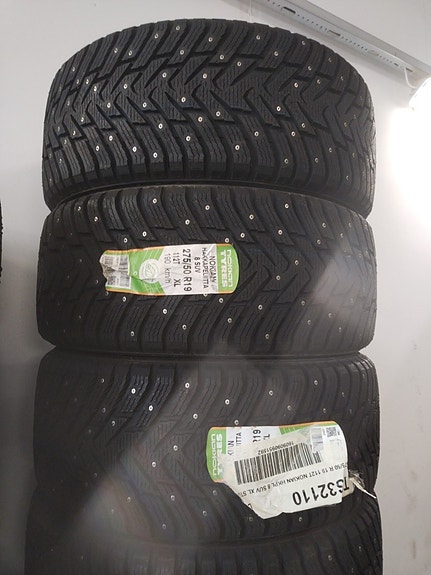 19" Nokian nastarenkaat