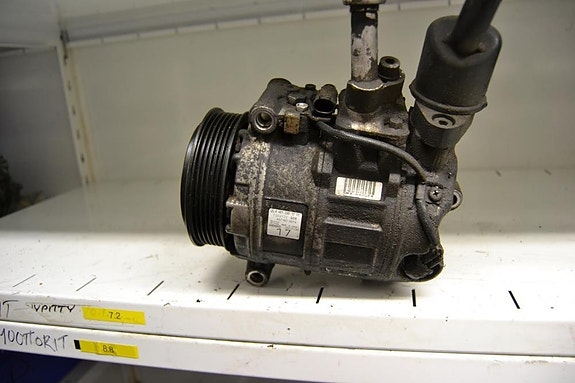 Mb Vito -04 ilmastoinnin kompressori