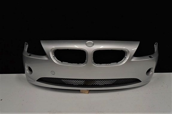Bmw Z4 E85 02-08 etupuskuri uusi maalattu