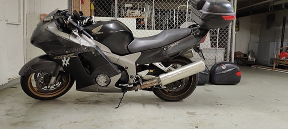 Honda CBR 1100 XX 2004 blackbird osia