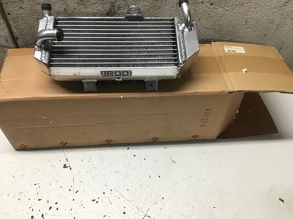 IROD Jäähdytin Honda CRF250 10-13 V