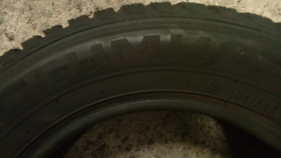 1x 195/65R15 Kumho I*zen talvirenkaat