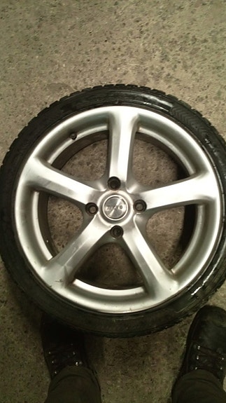 7,0x17 4x114,3 ET45 Volvo S/V 40 alut