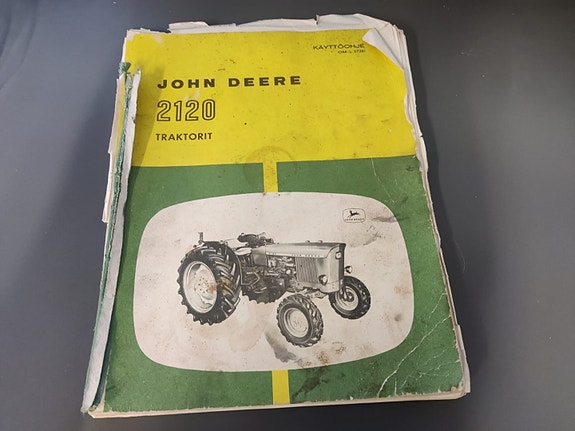 John Deere 2120 ohjekirja traktoriin