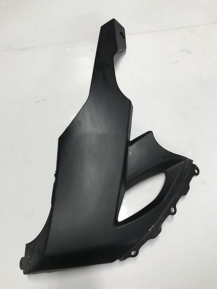 Kawasaki ZX-10R kate musta