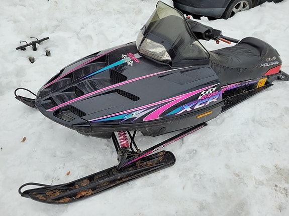 Polaris indy ja xcr osina