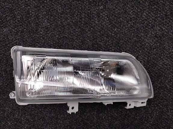 Nissan Primera (P10) oik. ajovaloumpio