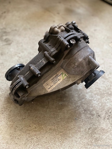 Mercedes ML W164 Jakolaatikko A2512800900