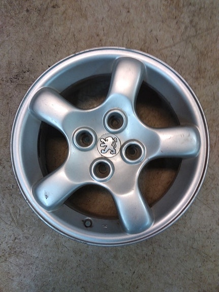 Vanne Peugeot alkuperäinen käytetty Q0921