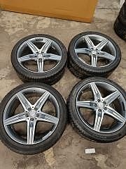 Kitkarengas sarja Mercedes-Benz W222 S sarjaan AMG