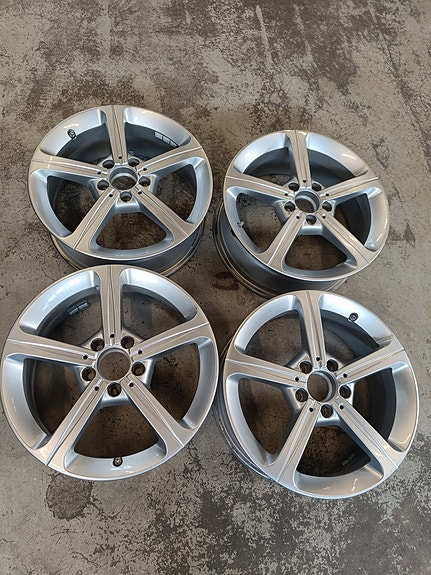 Vannesarja Mercedes Benz W177 W247 W117 A B CLA 17"