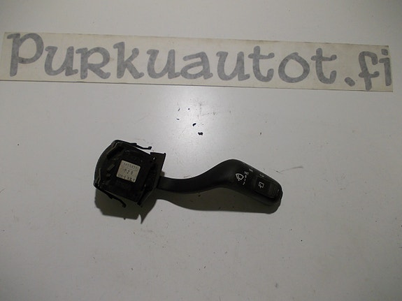 Saab 900 monitoimikatkaisin pyyhin 1995