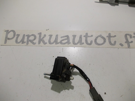 Subaru impreza 99 ajovalo säätömoottori