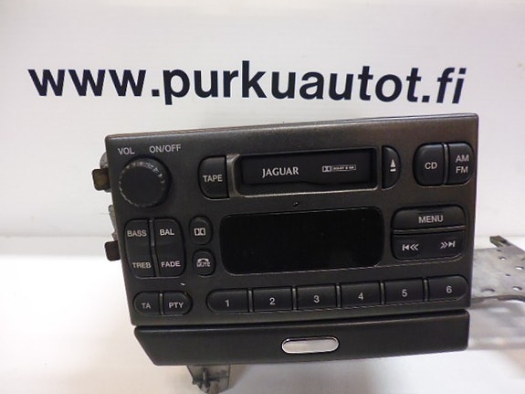 Jaguar radio/kasetti soitin 2001