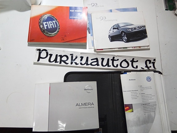 Käyttöohjekirjoja