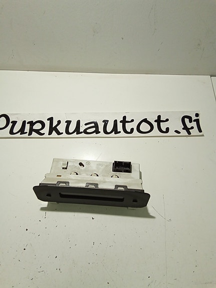 Peugeot 206 kello/radio,näyttö 2002