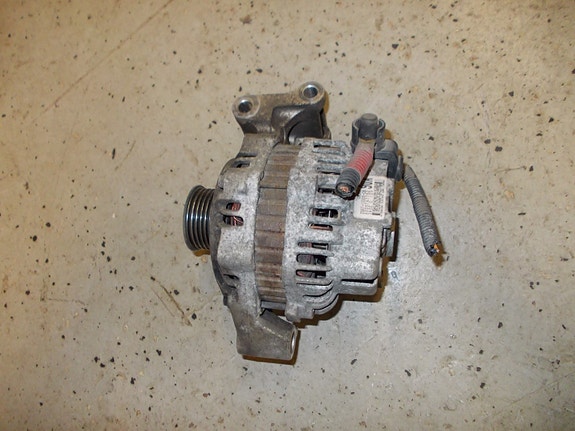 Ford fiesta laturi 90a