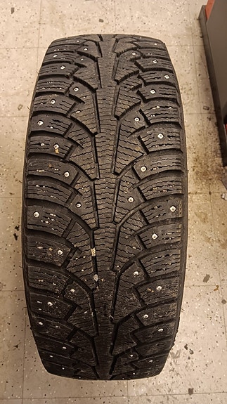 215/65R16 Nokian Hakkapeliitta 5