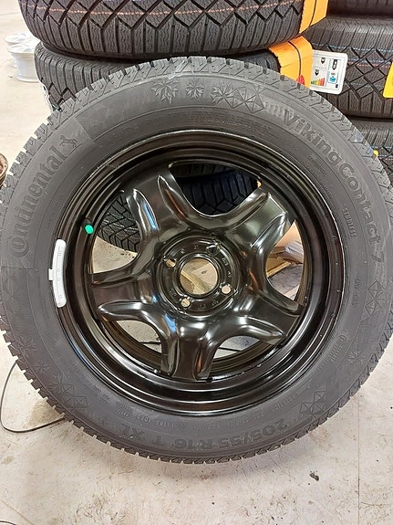 Dacia Sandero Stepway 16" + 205/55R16 Continental