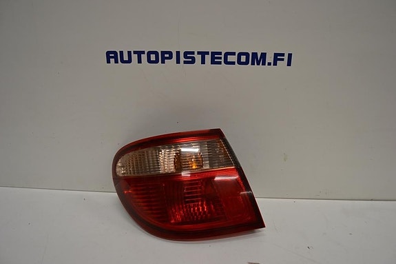 Nissan Almera -01 takavalo