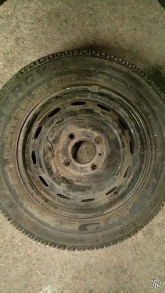 4x165\70R13 Michelin Energy+ Citroen Saxon levyt