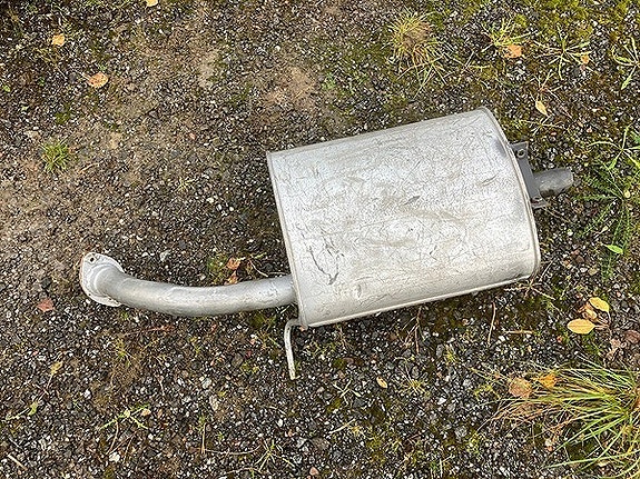 Toyota Corolla E9 FX 1.3/1.6 Peräpönttö 88-92