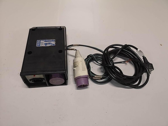 Muuntaja 220V / 24V 200VA